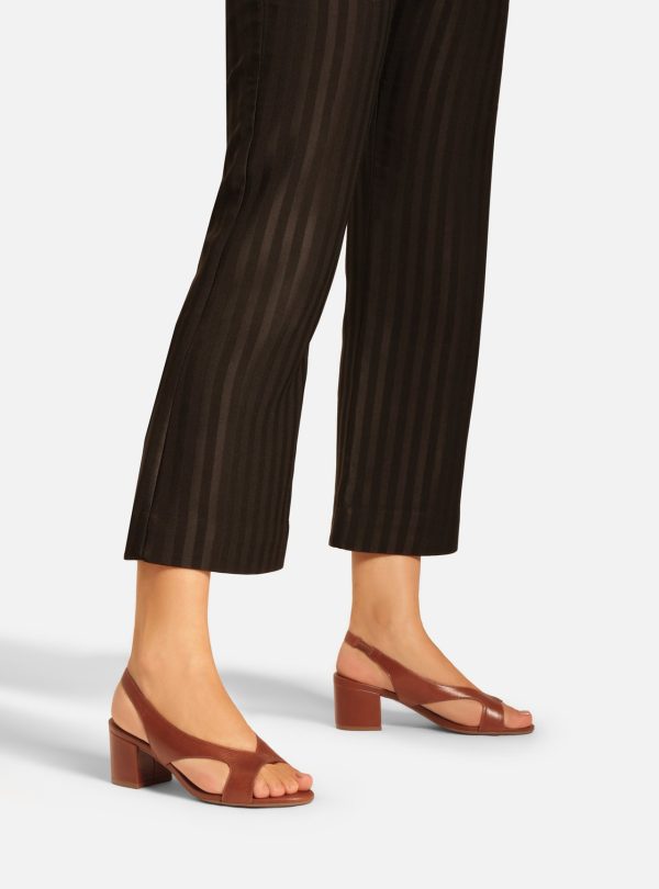 Sand?lia Marrom Couro Bloco Tira Larga Slingback