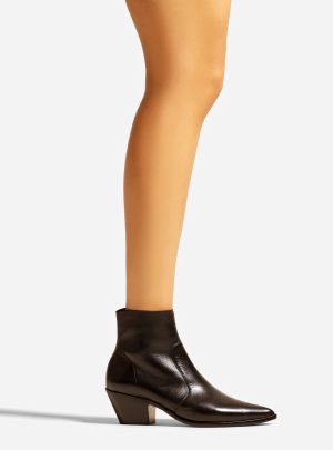 Bota Preta Couro Cano Curto Bico Fino