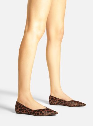 Sapatilha Animal Print Bico Fino Minimal