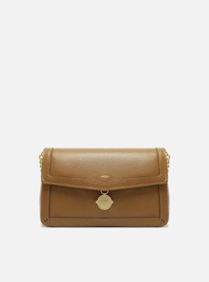 Bolsa Tiracolo Caramelo Couro M?dia Medalha